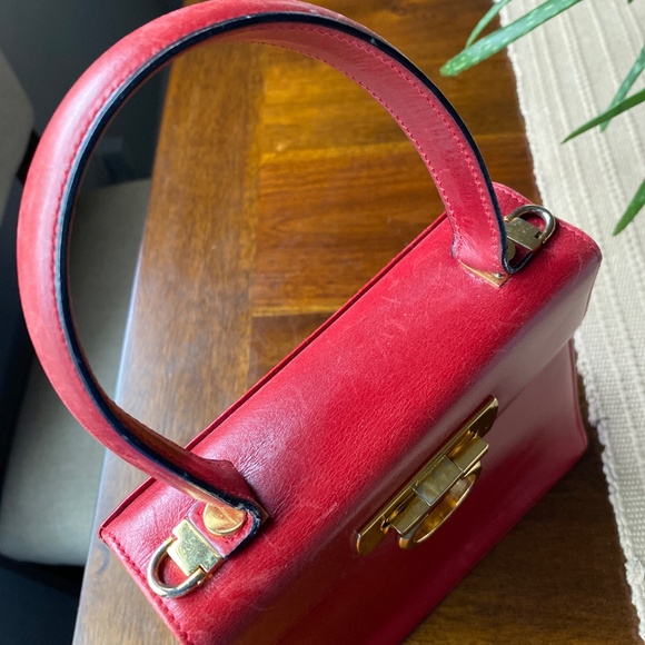 Salvatore Ferragamo Gancini bag - Picture 14 of 15